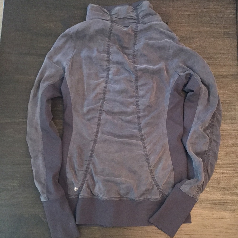 Extremely RARE Lululemon reversible full zip - Picture 8 of 10
